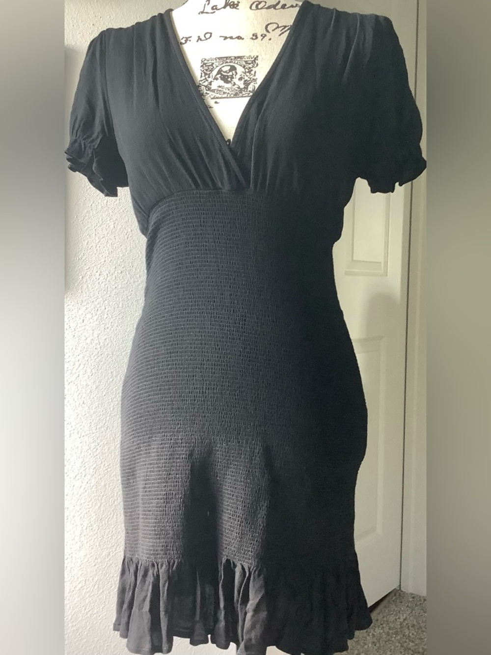 Fashion Nova Black V-Neck Smocked Midi Dress with Ruffle Hem size L